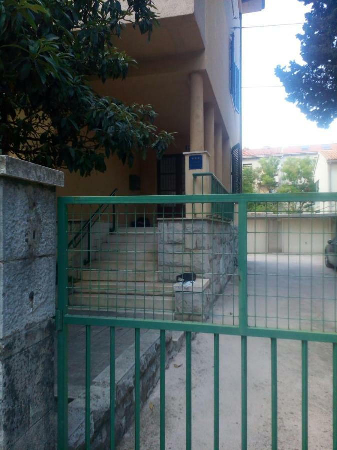 Apartman Elza Apartment Split Bagian luar foto